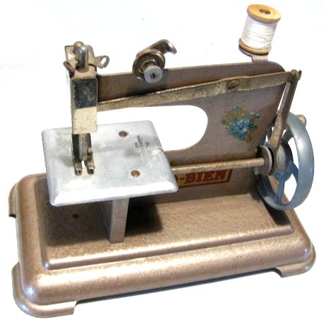 PIQ-BIEN MARRON machine  coudre enfant VINTAGE