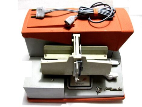 VINTAGE Visionneuse pour diapositives - ROB objectif ANGEGNIEUX F 100 mm