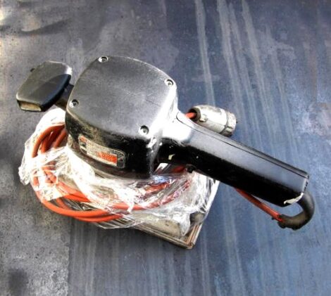Ponceuse orbitale B & D - 220 volts 400W 18000 T/mns – Image 2