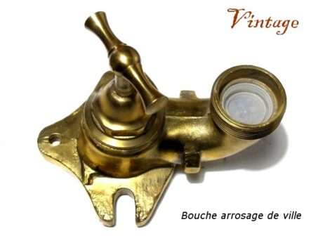 VINTAGE - Robinet arrosage de bouche de ville