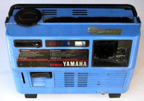 Groupe électrogène YAMAHA EF 600w 220V mono 12v 4 Temps