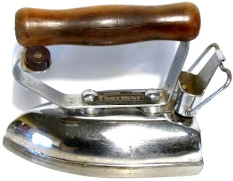 VINTAGE - Fer a repasser 110 Volts - THERMOR 1950 - 45 ORLEANS made in France – Image 2
