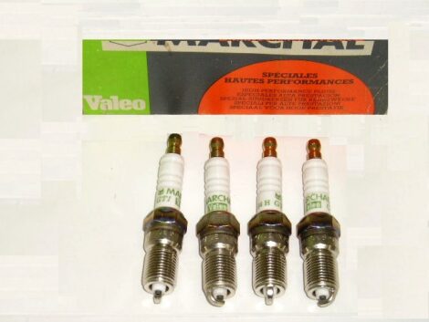 4 Bougies Essence - VALEO C64H GTI - Lna Visa 104 Samba - R25 R30 Alpine A310 V6